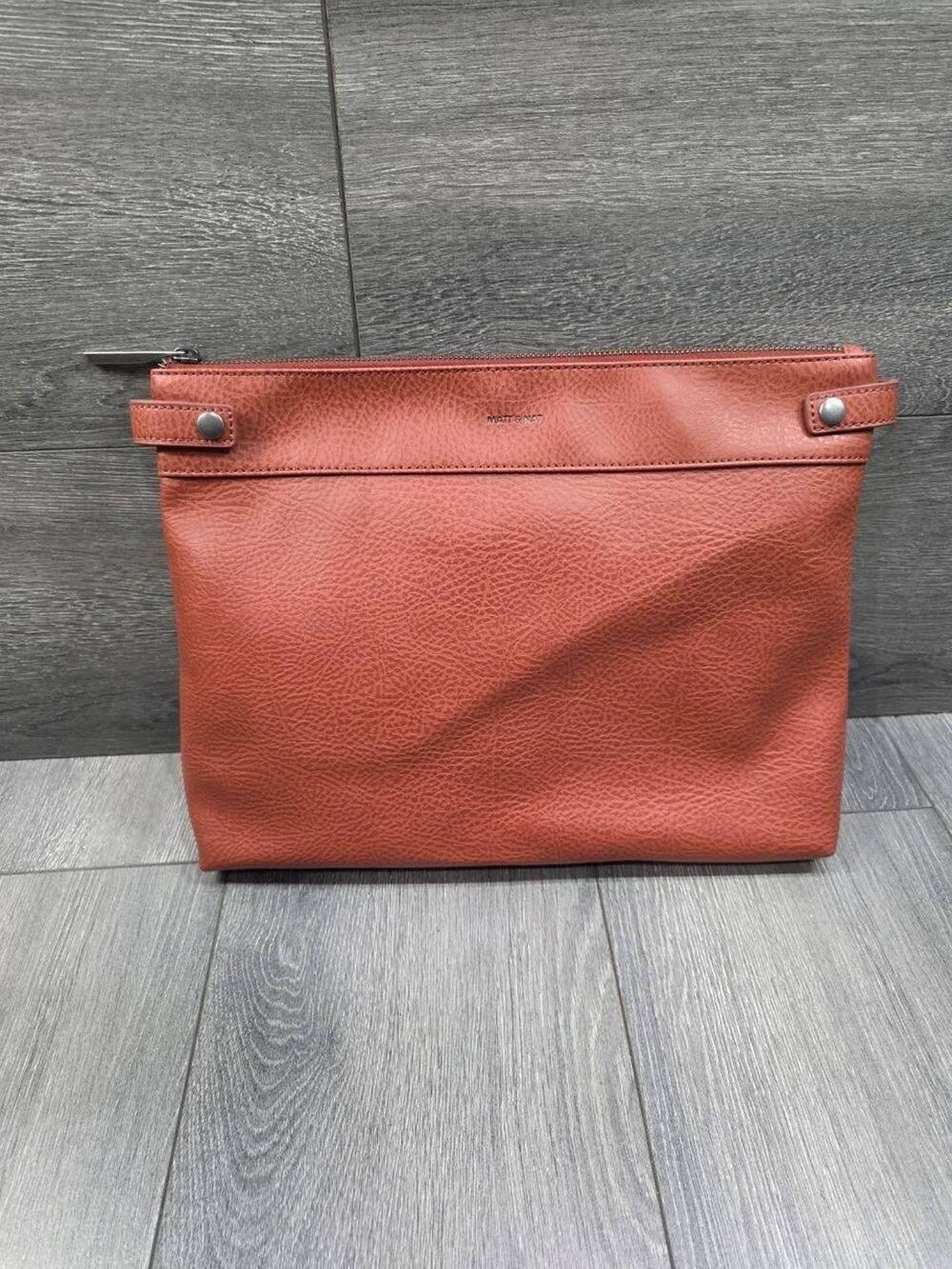 MATT & NAT Vegan Clutch Zipper Bag Insert B000761